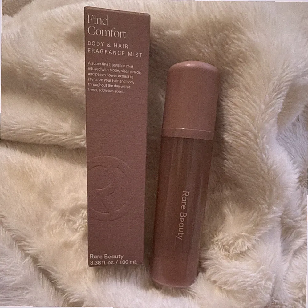 Rare Beauty Find Comfort Body & Hair Fragrance Mist 3.38 fl oz Peach Flower NEW
